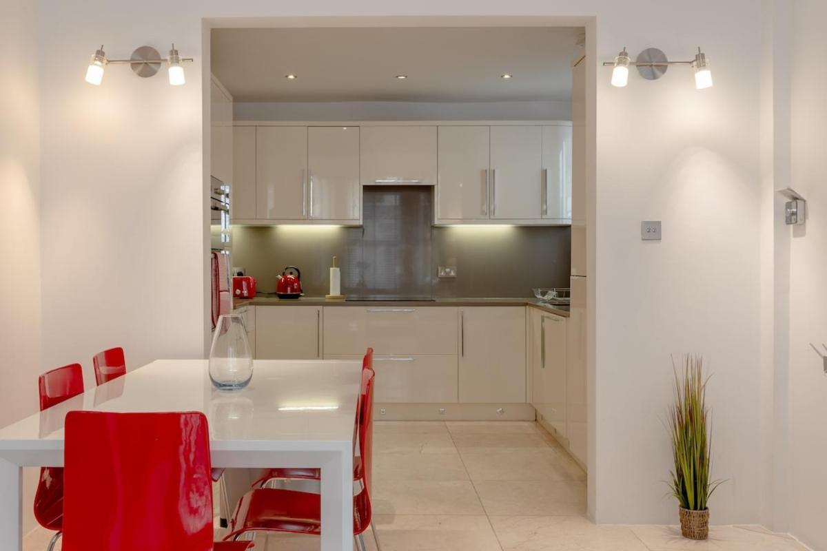 Bright Modern Large 1 Bed Flat In Battersea Clapham Junction Londres